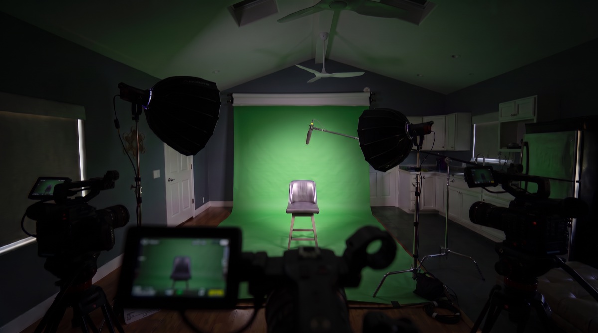 A green screen studio prepared for a multi-camera Picaflor production